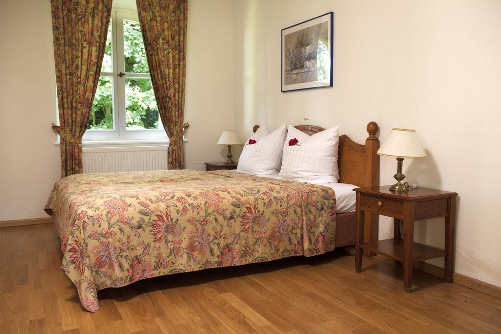 Burg Boetzelaer Hotel Kalkar Room photo